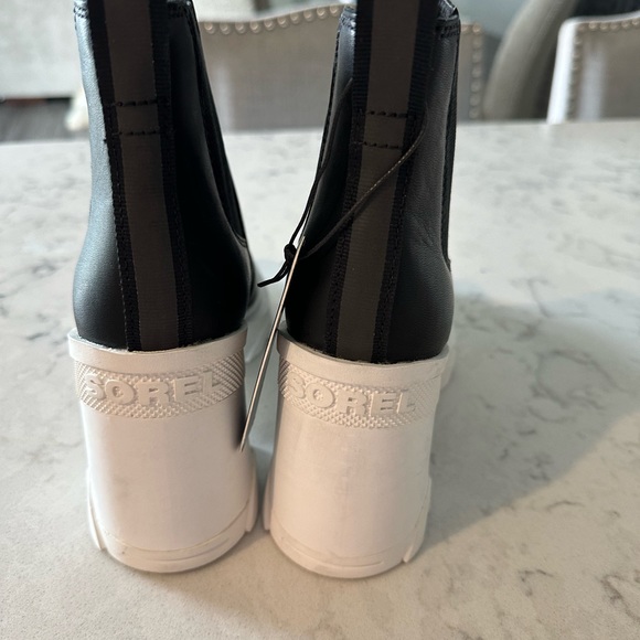 Sorel brex waterproof platform heeled boot - Picture 6 of 9